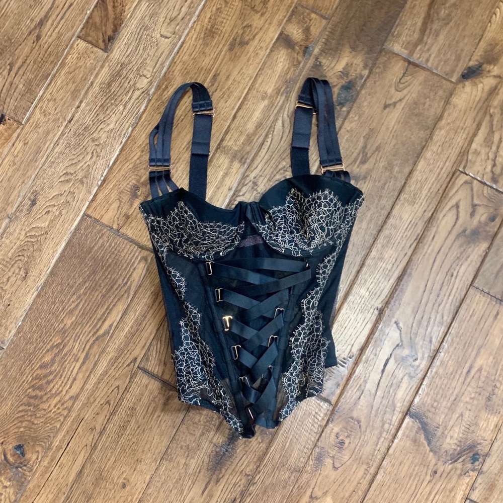 SOLD VS lace up corset